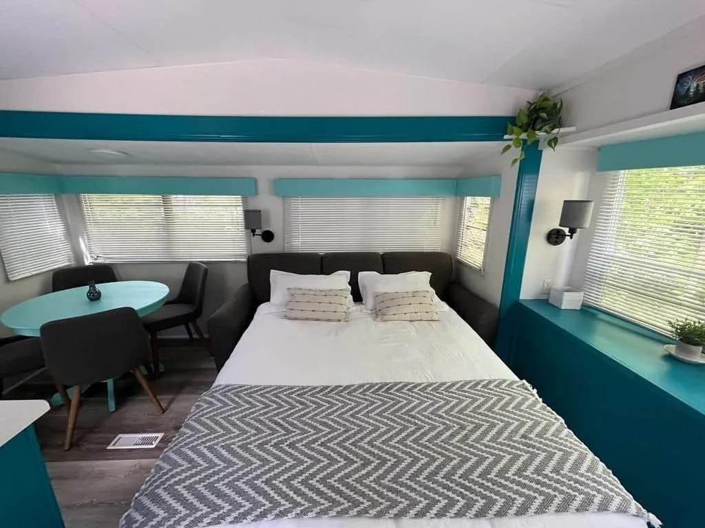 6cf50041-9f6c-471d-a2f9-0e74d511f07d-1920w